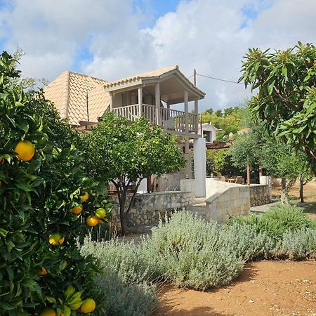 Ploes Luxury Cottages Pesádha Buitenkant foto