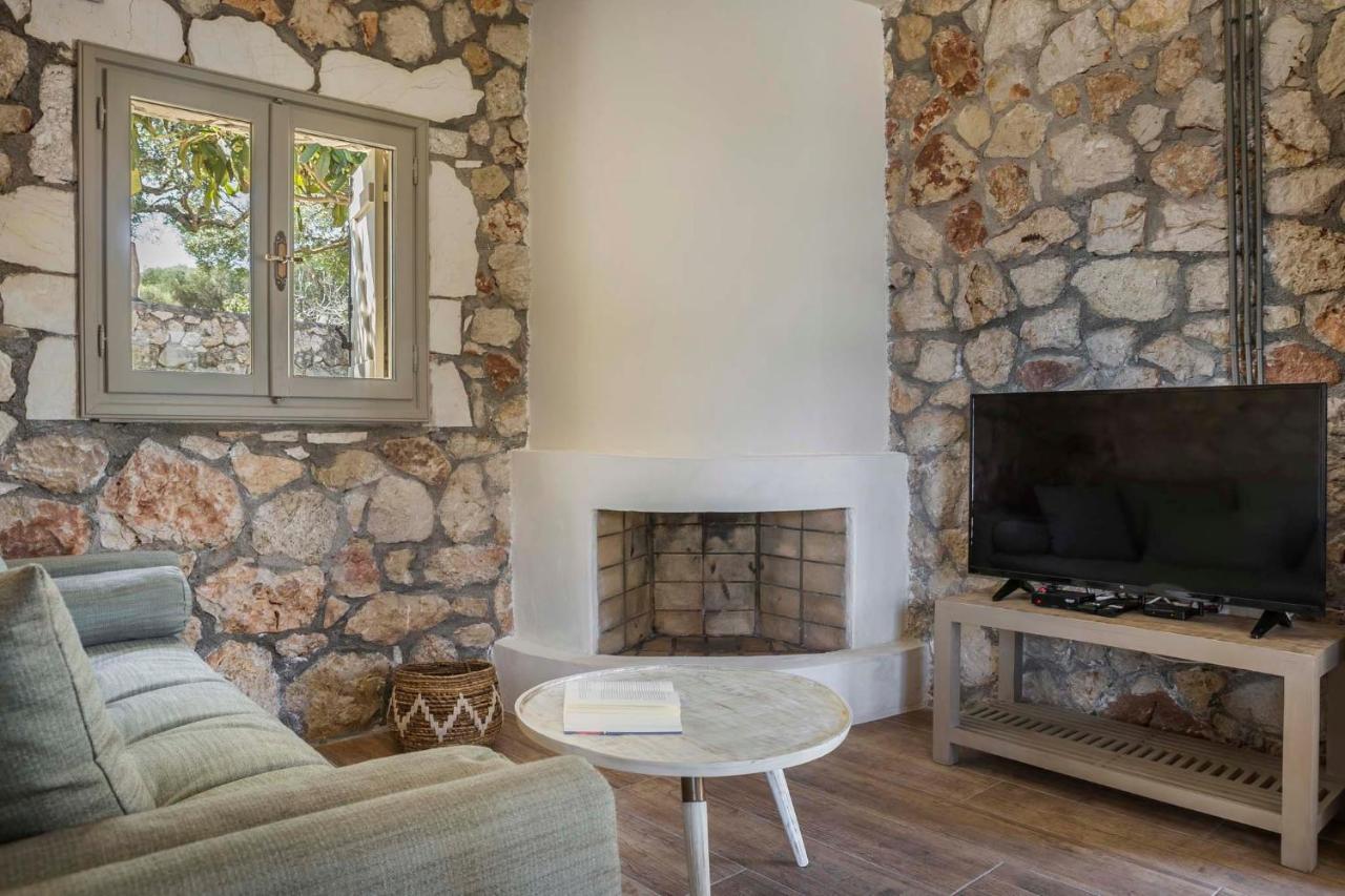 Ploes Luxury Cottages Pesádha Buitenkant foto